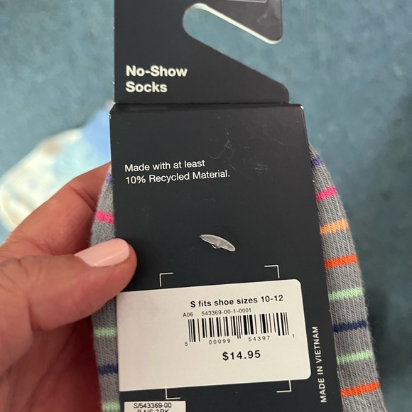 NWT 3 pair of gap crew socks & 3 no show socks for girls shoe size 10-12 - Picture 10 of 13